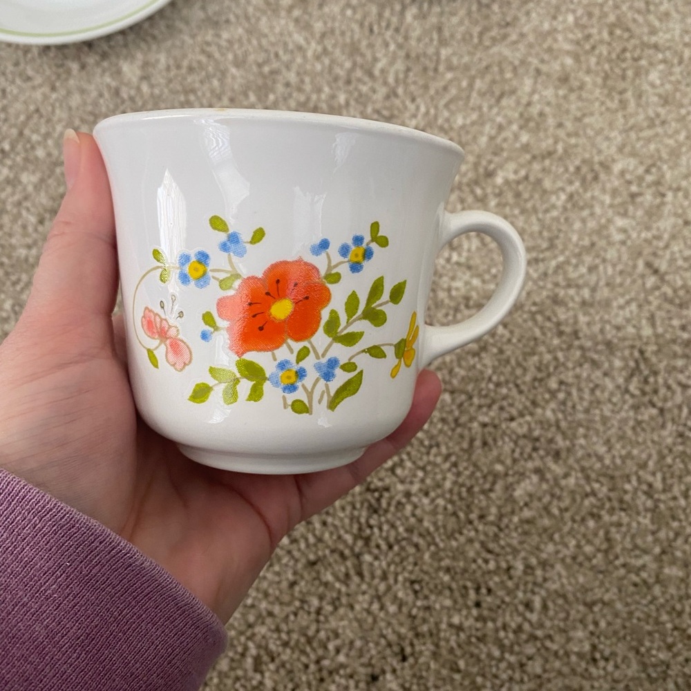 Set of 4 Vintage Corelle Wildflower Coffee Mugs & Saucers - Picture 2 of 6